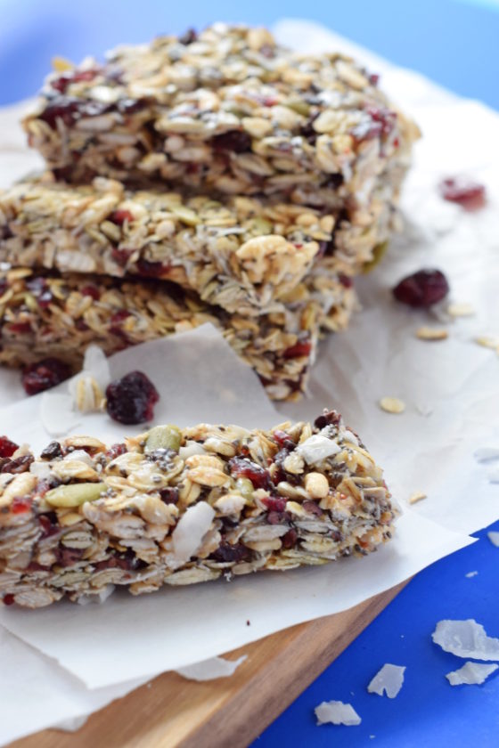 Chewy Cranberry Coconut Granola Bars #healthy #glutenfree#nobake