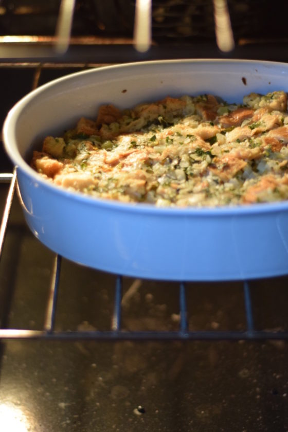The Best Meatless Thanksgiving Stuffing