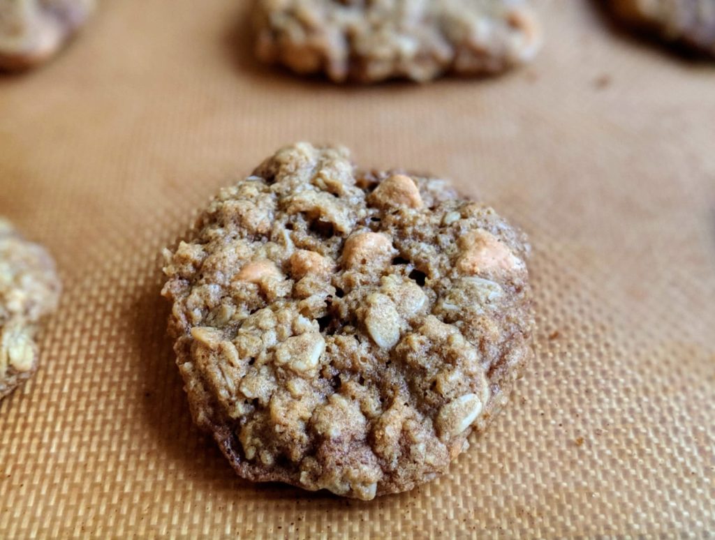 Chewy Oatmeal Scotchies